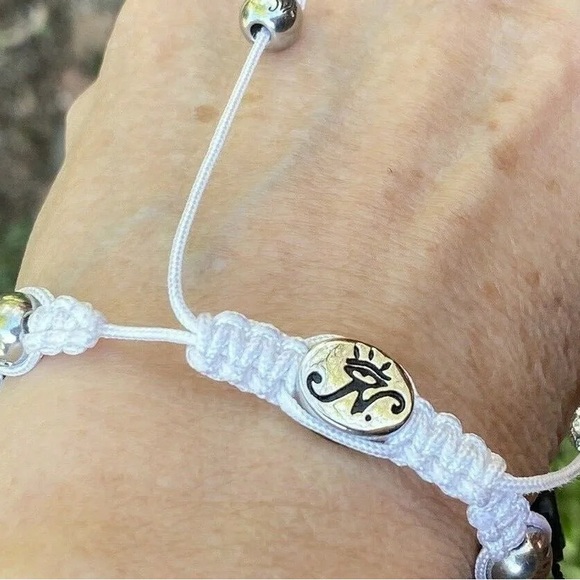 PRELOVED Joseph Nogucci Glitter Glam White Beaded Silver Glitz Bracelet - Picture 10 of 10